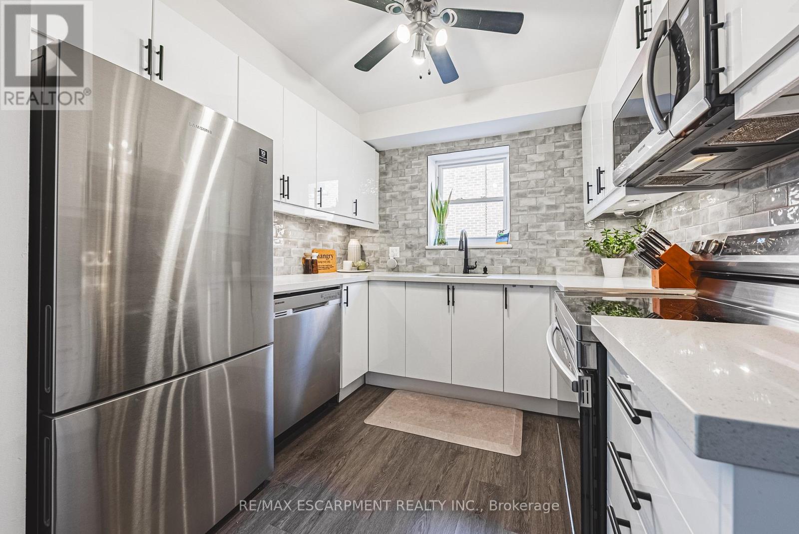 208 - 836 CONCESSION STREET, Hamilton, Ontario