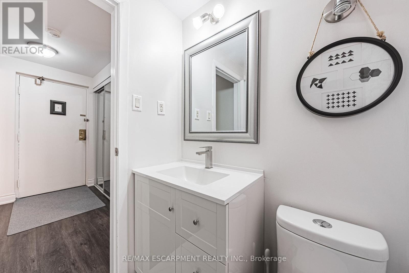 208 - 836 Concession Street, Hamilton, Ontario  L8V 1E2 - Photo 18 - X12960204