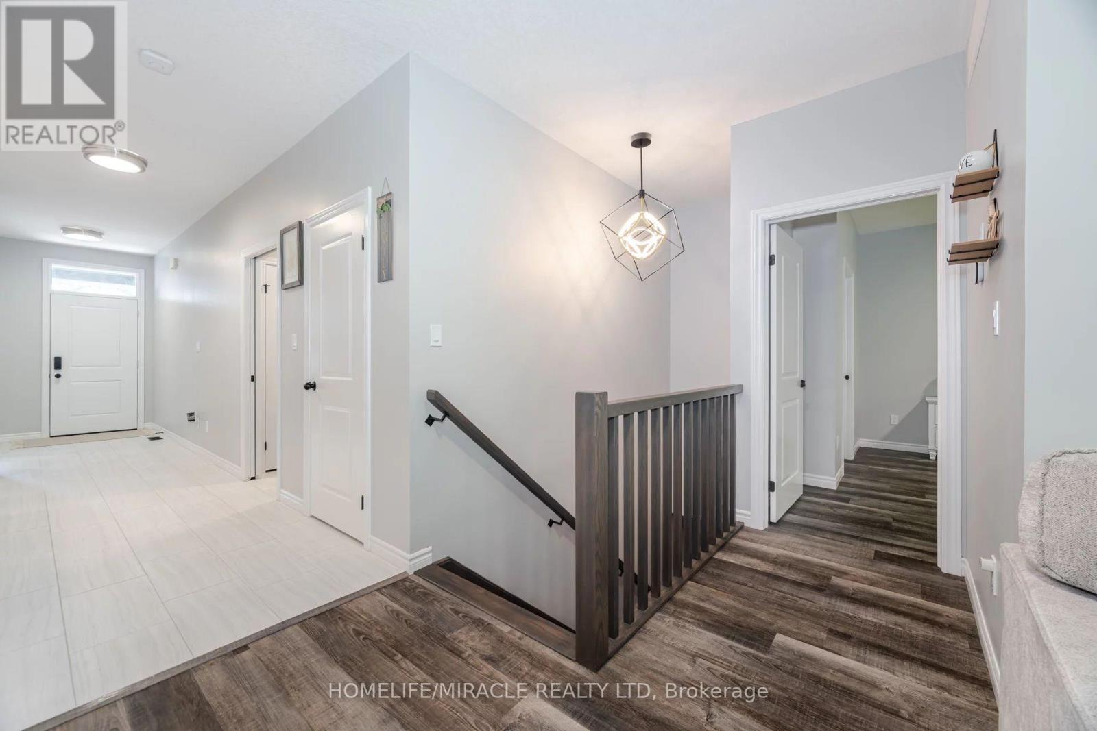 9 - 44 Main Street, East Zorra-Tavistock, Ontario  N0J 1M0 - Photo 25 - X12960210