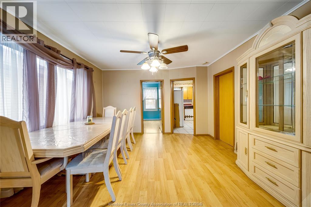 879 Felix, Windsor, Ontario  N9C 3L1 - Photo 11 - 26007015