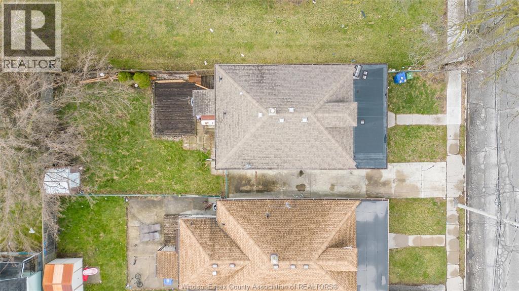 879 Felix, Windsor, Ontario  N9C 3L1 - Photo 4 - 26007015
