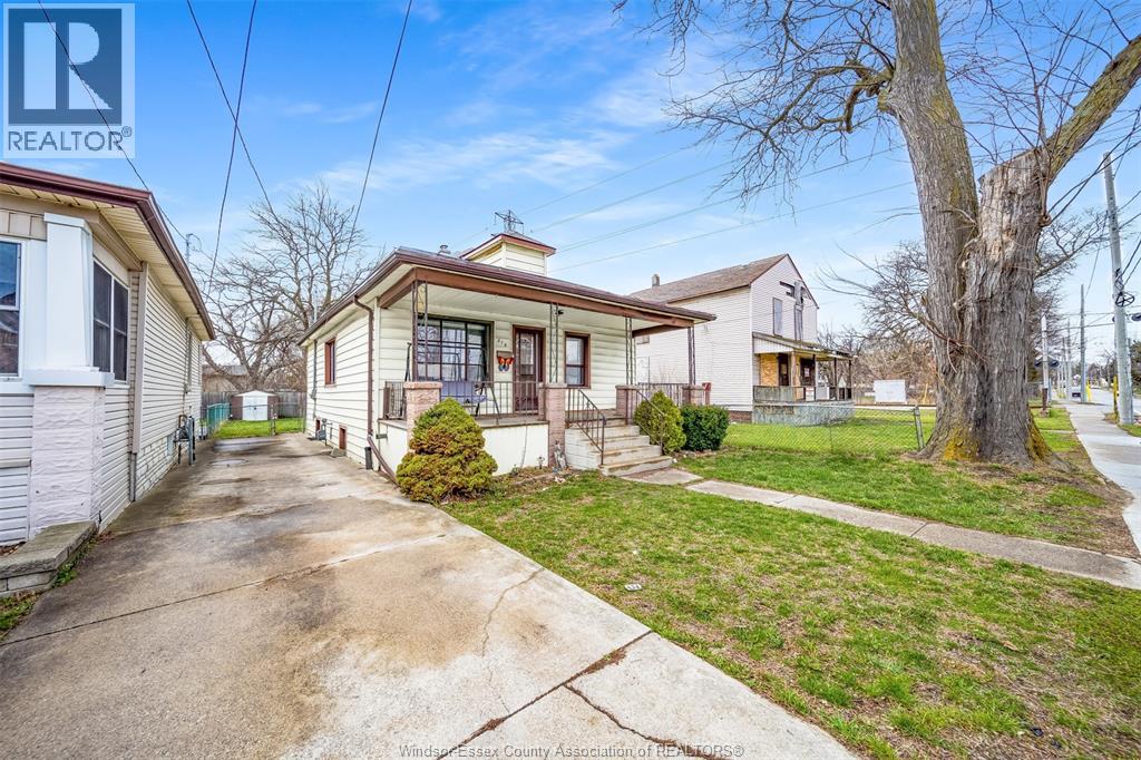 879 Felix, Windsor, Ontario  N9C 3L1 - Photo 44 - 26007015