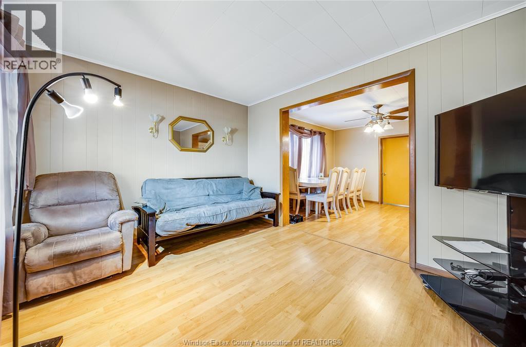 879 Felix, Windsor, Ontario  N9C 3L1 - Photo 8 - 26007015
