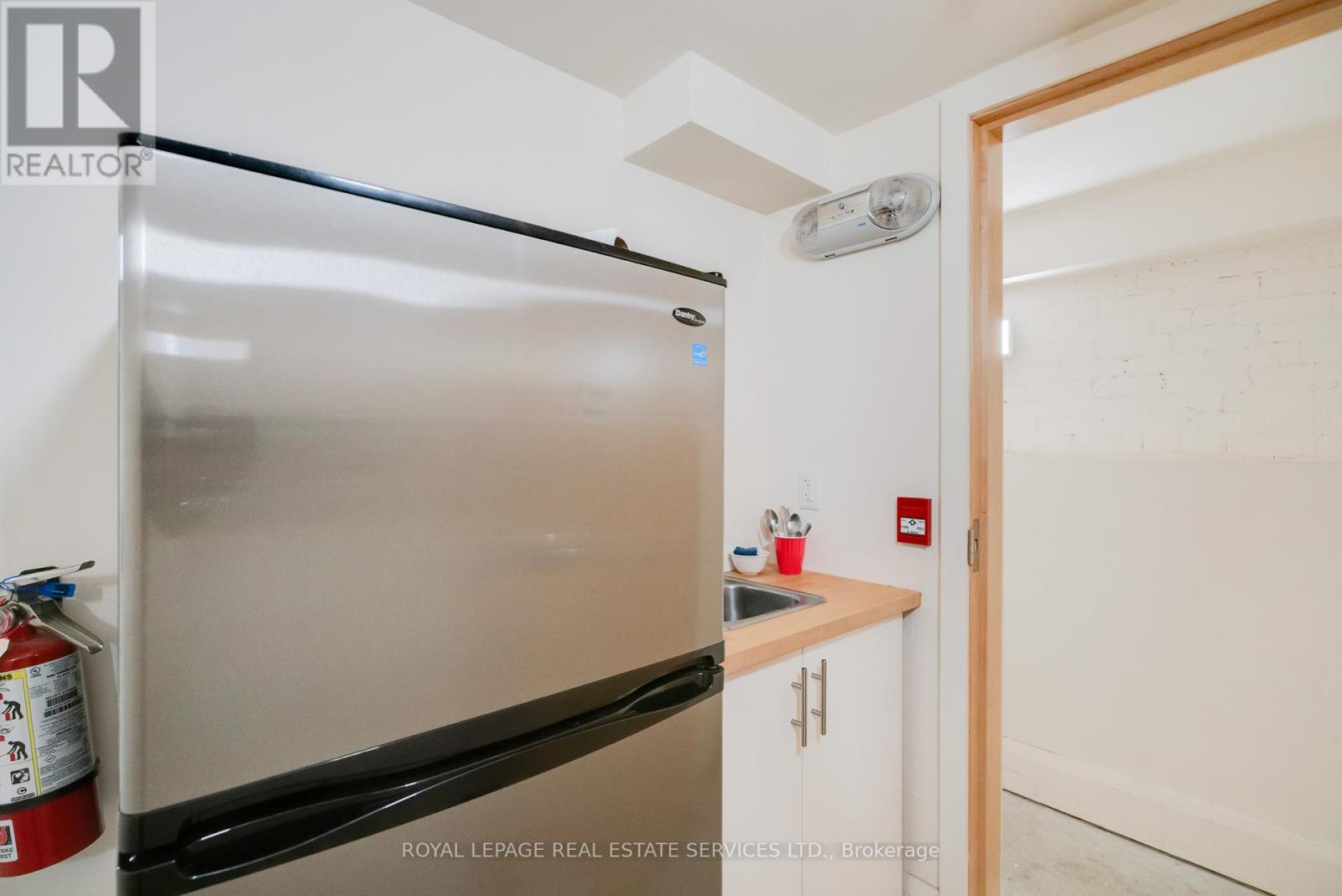 54 1/2 St Patrick Street, Toronto, Ontario  M5T 1V1 - Photo 11 - C12909320