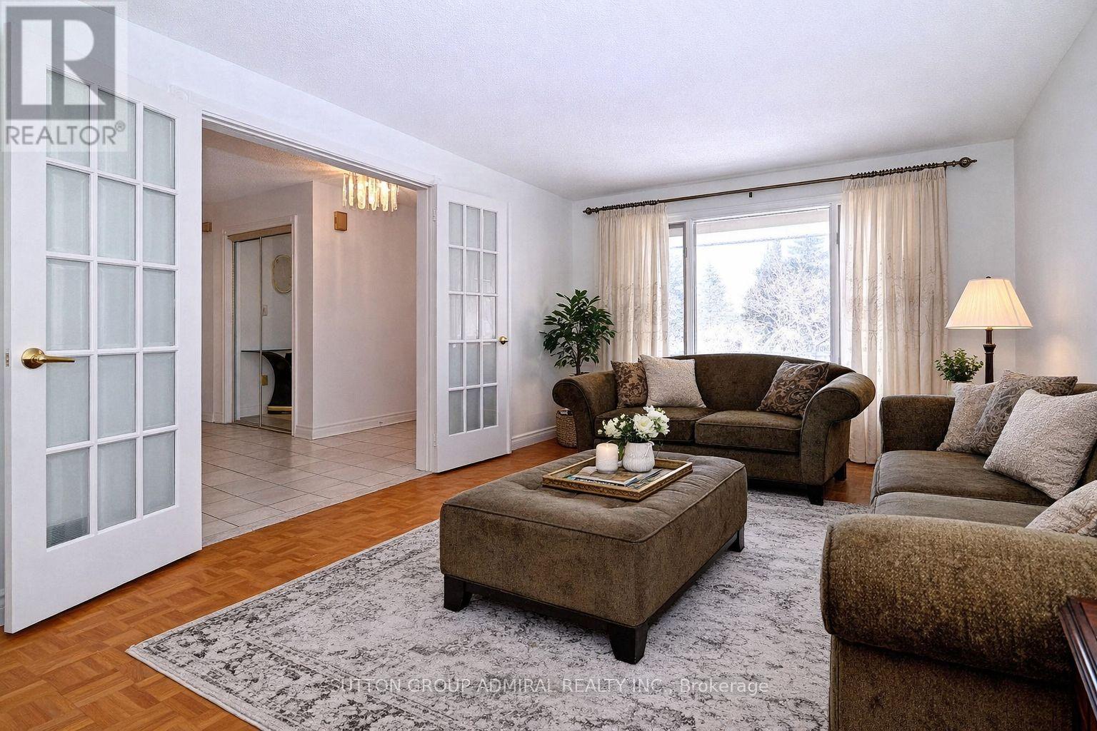 45 Royal Garden Boulevard, Vaughan, Ontario  L4L 7C4 - Photo 10 - N12936806