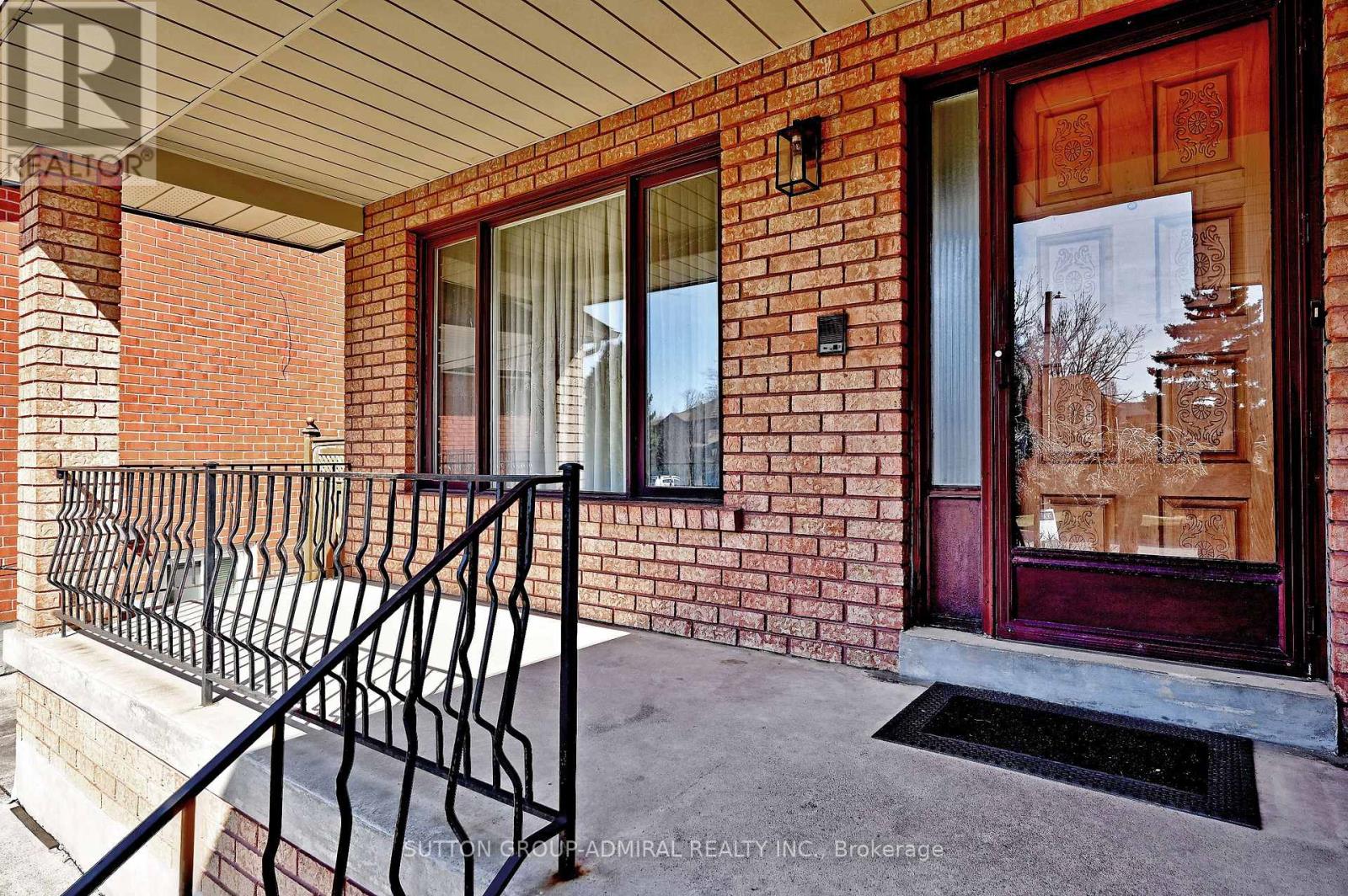 45 Royal Garden Boulevard, Vaughan, Ontario  L4L 7C4 - Photo 5 - N12936806