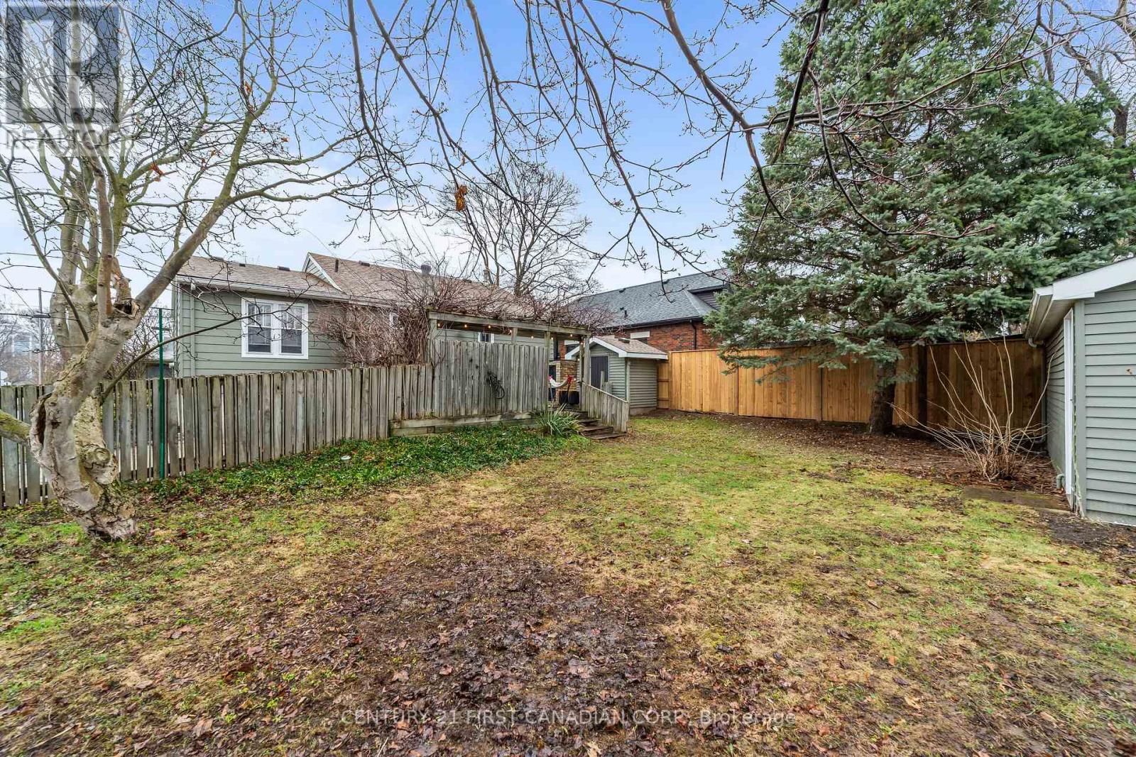 39 Raywood Avenue, London South, Ontario  N6C 1Y6 - Photo 36 - X12959540