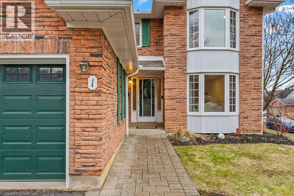 1 Parkway Place, Hamilton, Ontario L9H 6K3 - Photo 2 - 40816665