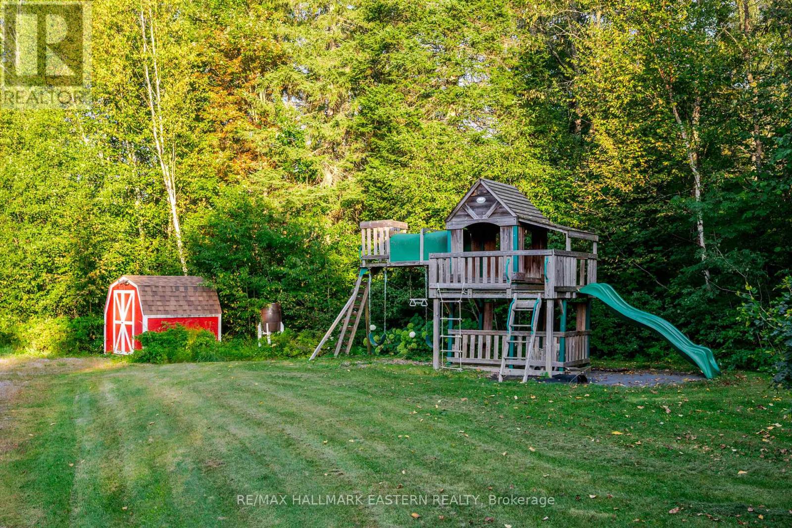 152a Paradise Landing Road, Hastings Highlands (Herschel Ward), Ontario  K0L 2S0 - Photo 45 - X12960294