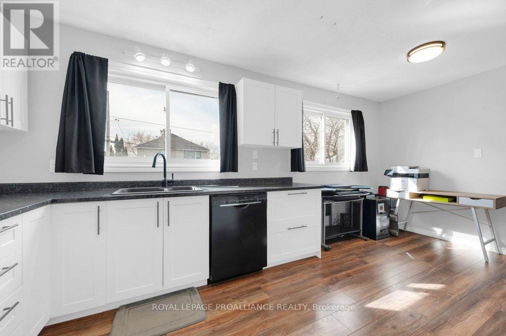 74 Heber Street, Quinte West, Ontario  K8V 1N1 - Photo 19 - X12960302