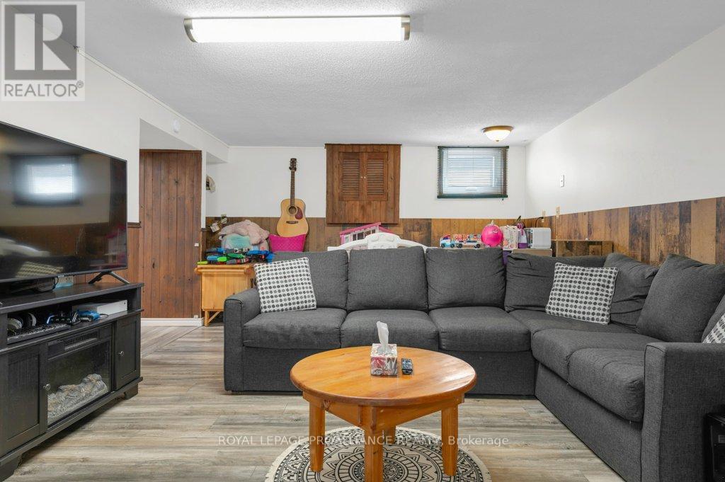 74 Heber Street, Quinte West, Ontario  K8V 1N1 - Photo 26 - X12960302