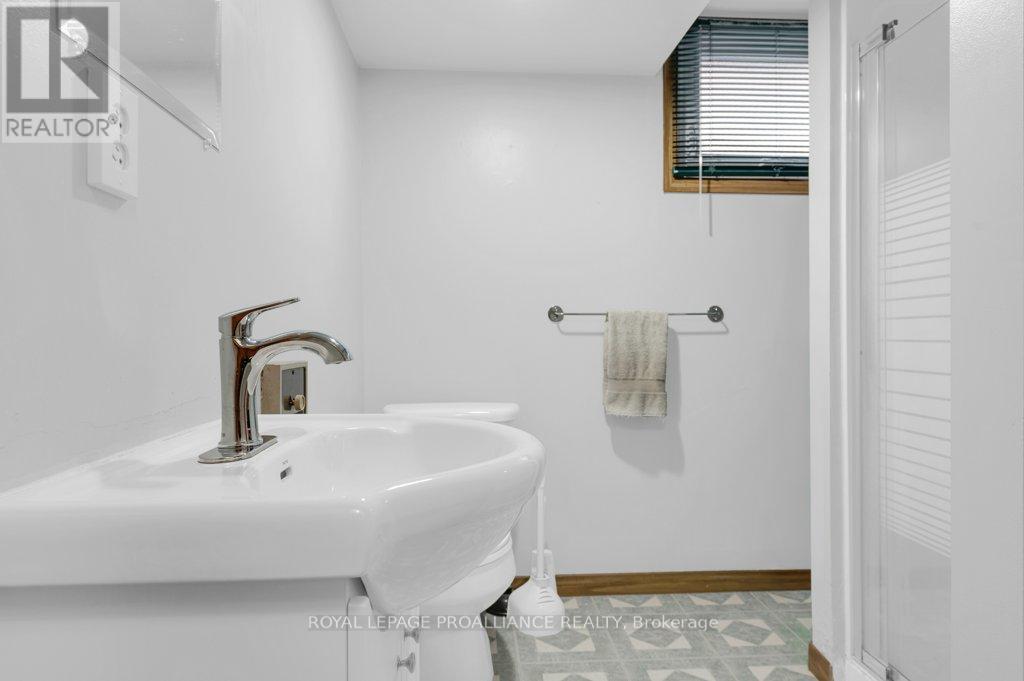 74 Heber Street, Quinte West, Ontario  K8V 1N1 - Photo 28 - X12960302