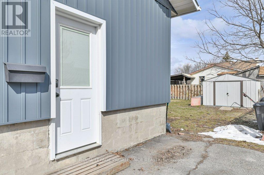74 Heber Street, Quinte West, Ontario  K8V 1N1 - Photo 30 - X12960302