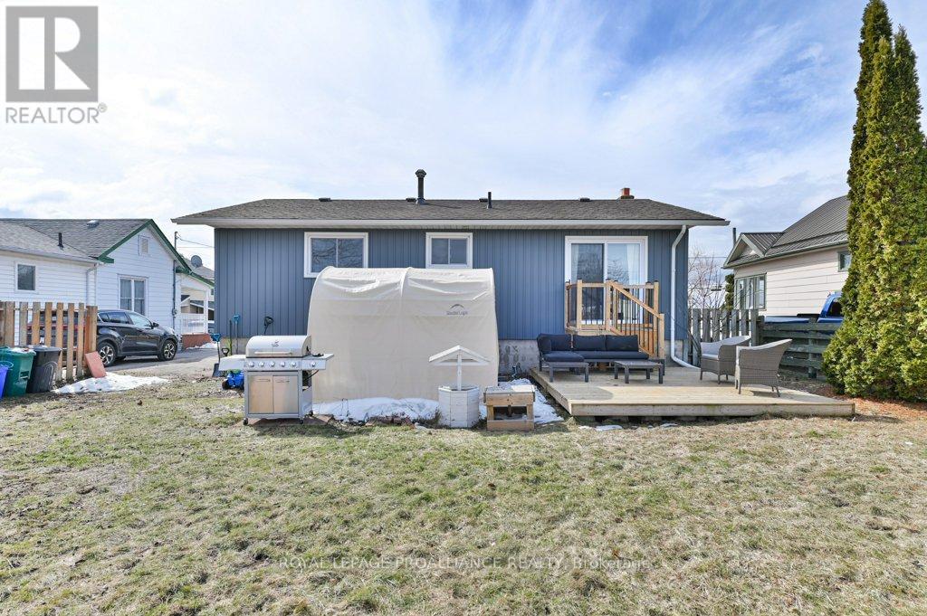 74 Heber Street, Quinte West, Ontario  K8V 1N1 - Photo 34 - X12960302