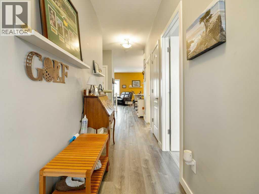 3, 322 Northlander Bend W, Lethbridge, Alberta  T1J 5T5 - Photo 4 - A2298964