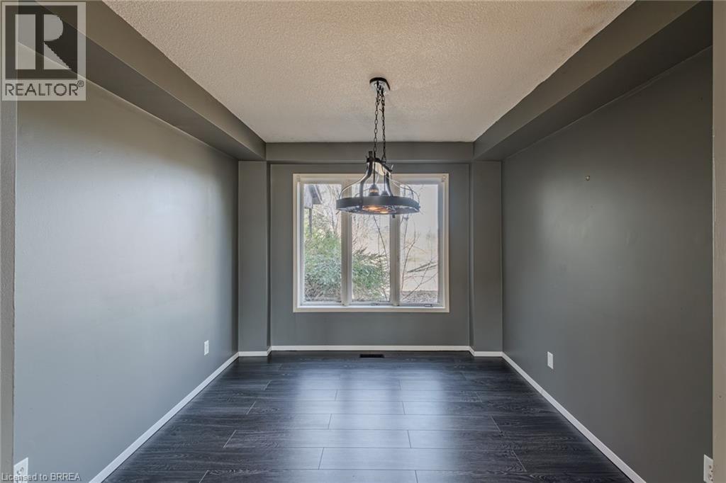 39 Baptist Church Road, Brantford, Ontario  N3T 5L4 - Photo 14 - 40813720