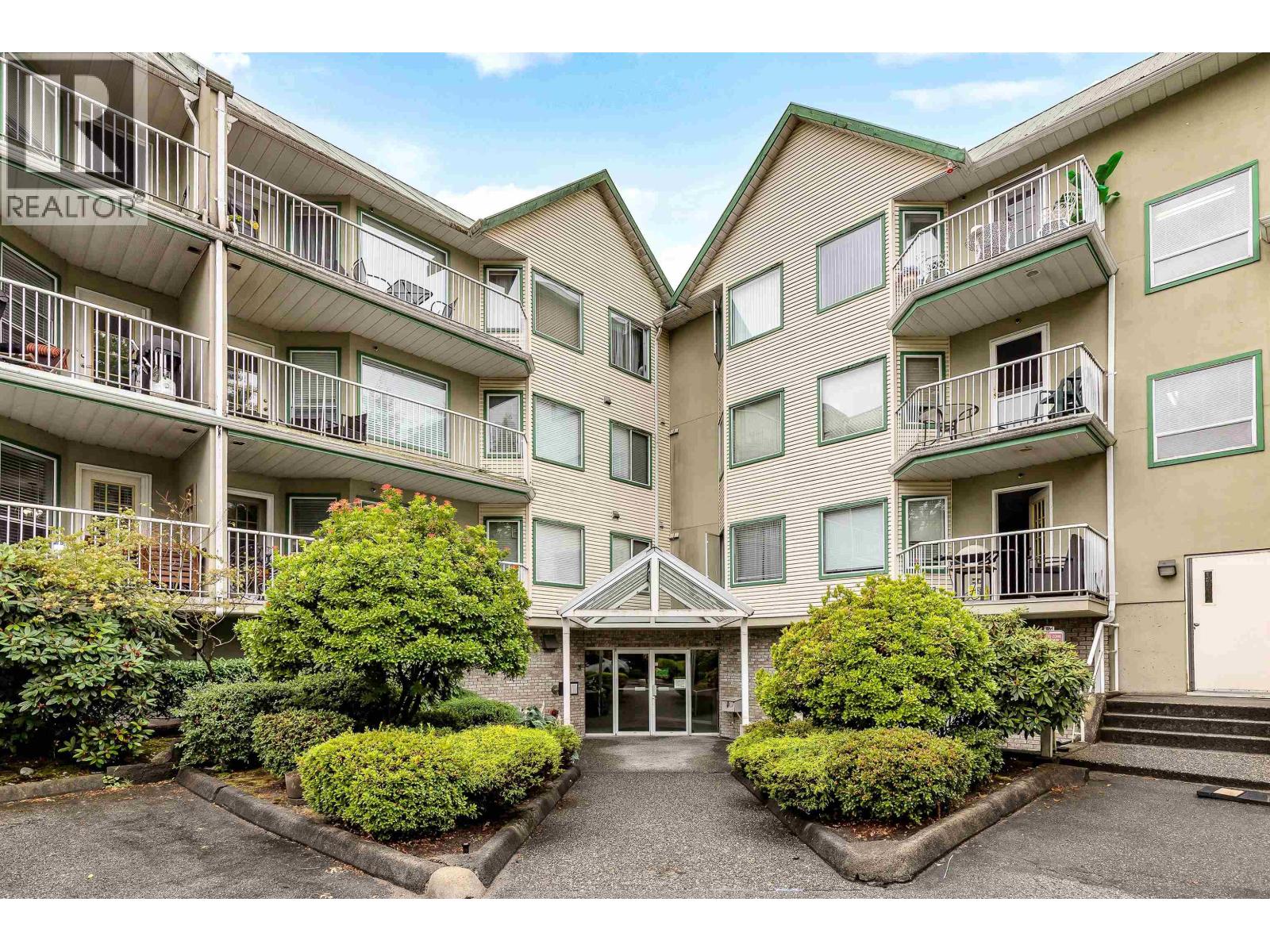 304 19236 FORD ROAD, Pitt Meadows, British Columbia