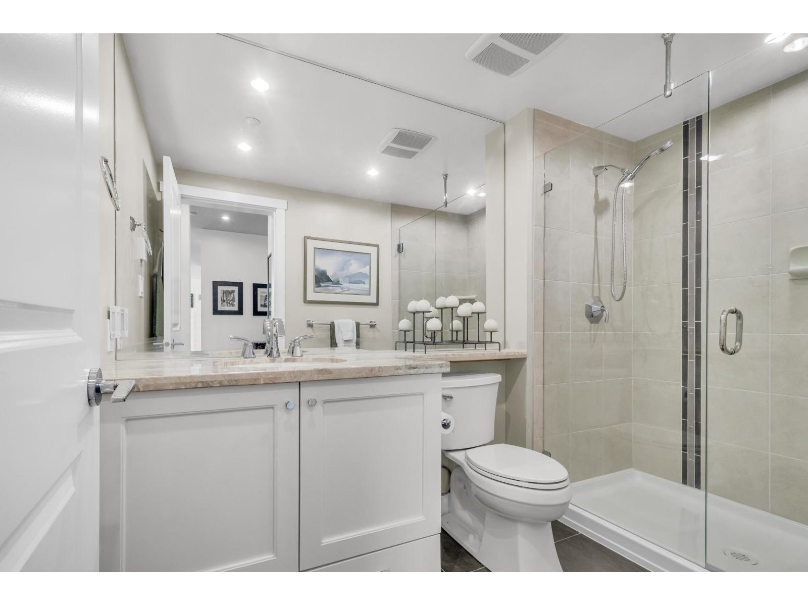 14824 North Bluff Road, White Rock, British Columbia  V4B 3E2 - Photo 7 - R3107018