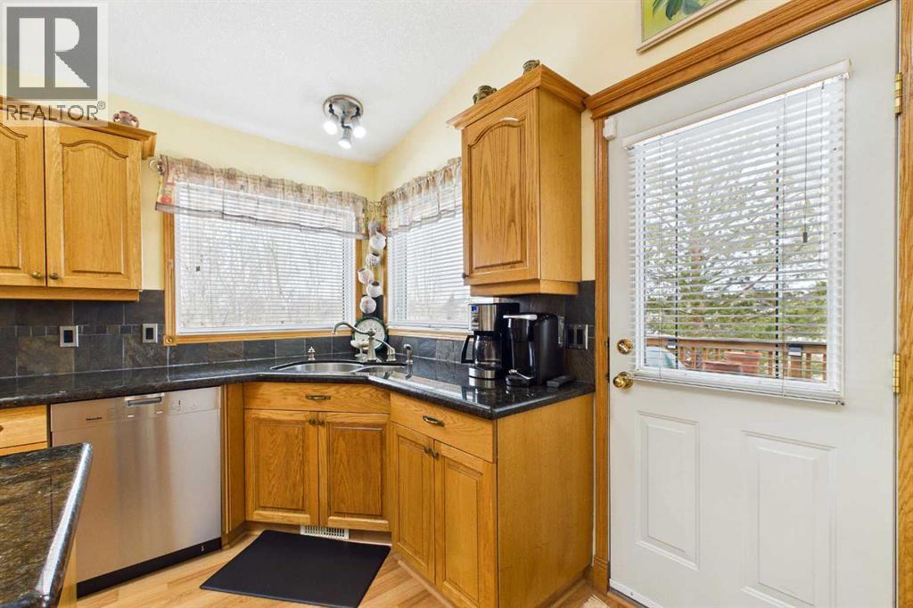 535 Cimarron Point, Okotoks, Alberta  T1S 1S6 - Photo 13 - A2297911