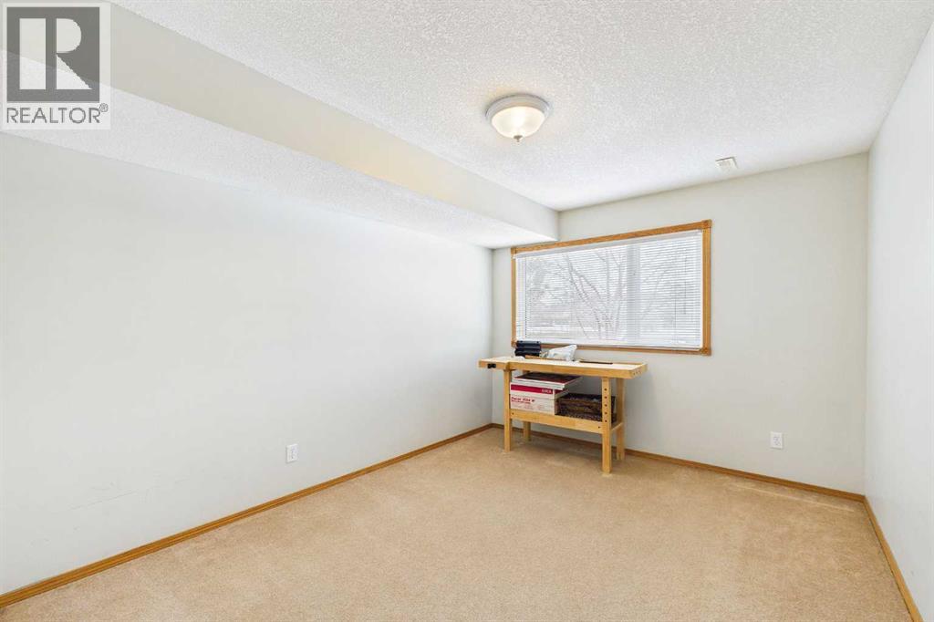 535 Cimarron Point, Okotoks, Alberta  T1S 1S6 - Photo 28 - A2297911