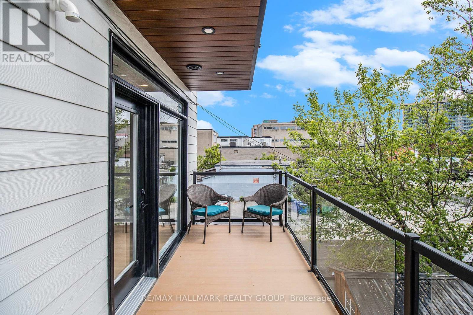 A - 72 Armstrong Street, Ottawa, Ontario  K1Y 2V7 - Photo 12 - X12960300