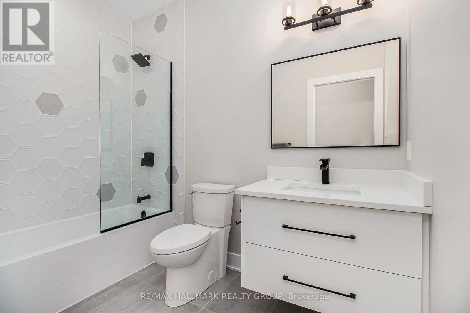 A - 72 Armstrong Street, Ottawa, Ontario  K1Y 2V7 - Photo 16 - X12960300