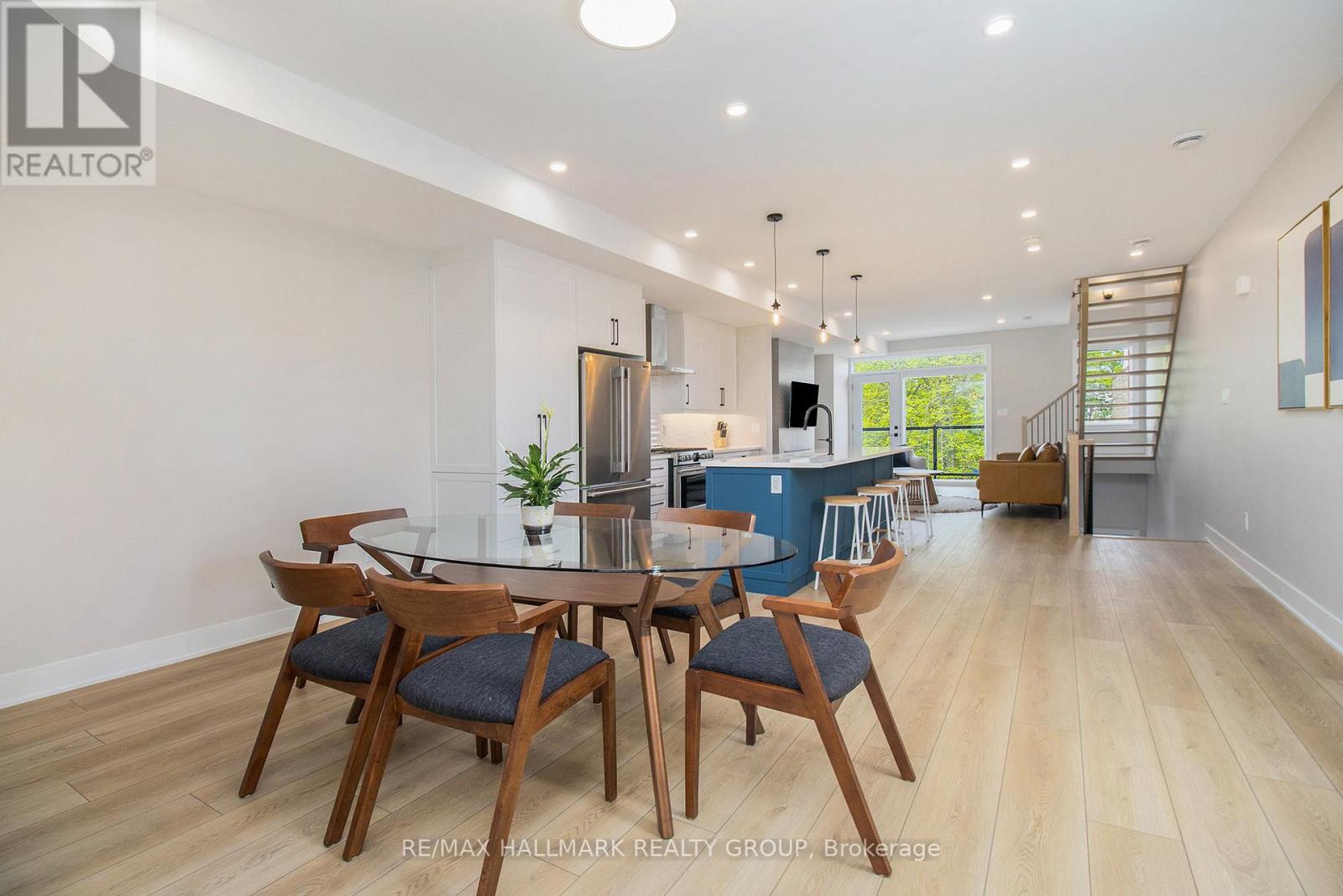 A - 72 Armstrong Street, Ottawa, Ontario  K1Y 2V7 - Photo 6 - X12960300