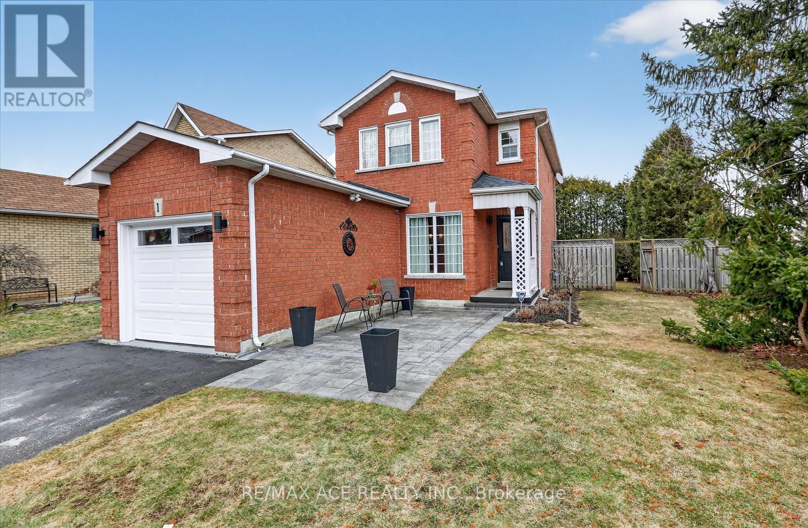 1 ALDCROFT CRESCENT, Clarington, Ontario