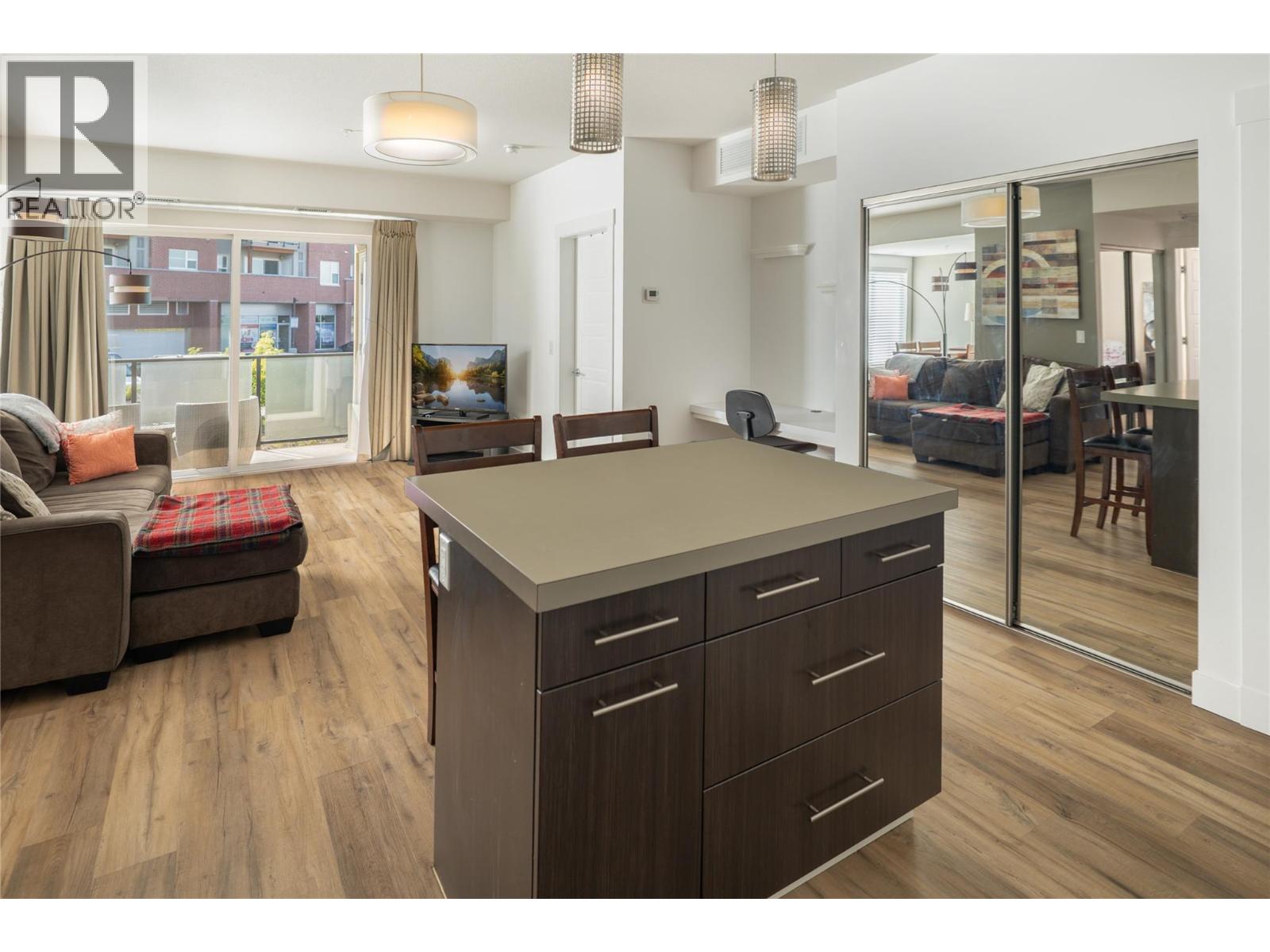 985 ACADEMY Way Unit# 208 Kelowna Photo 2