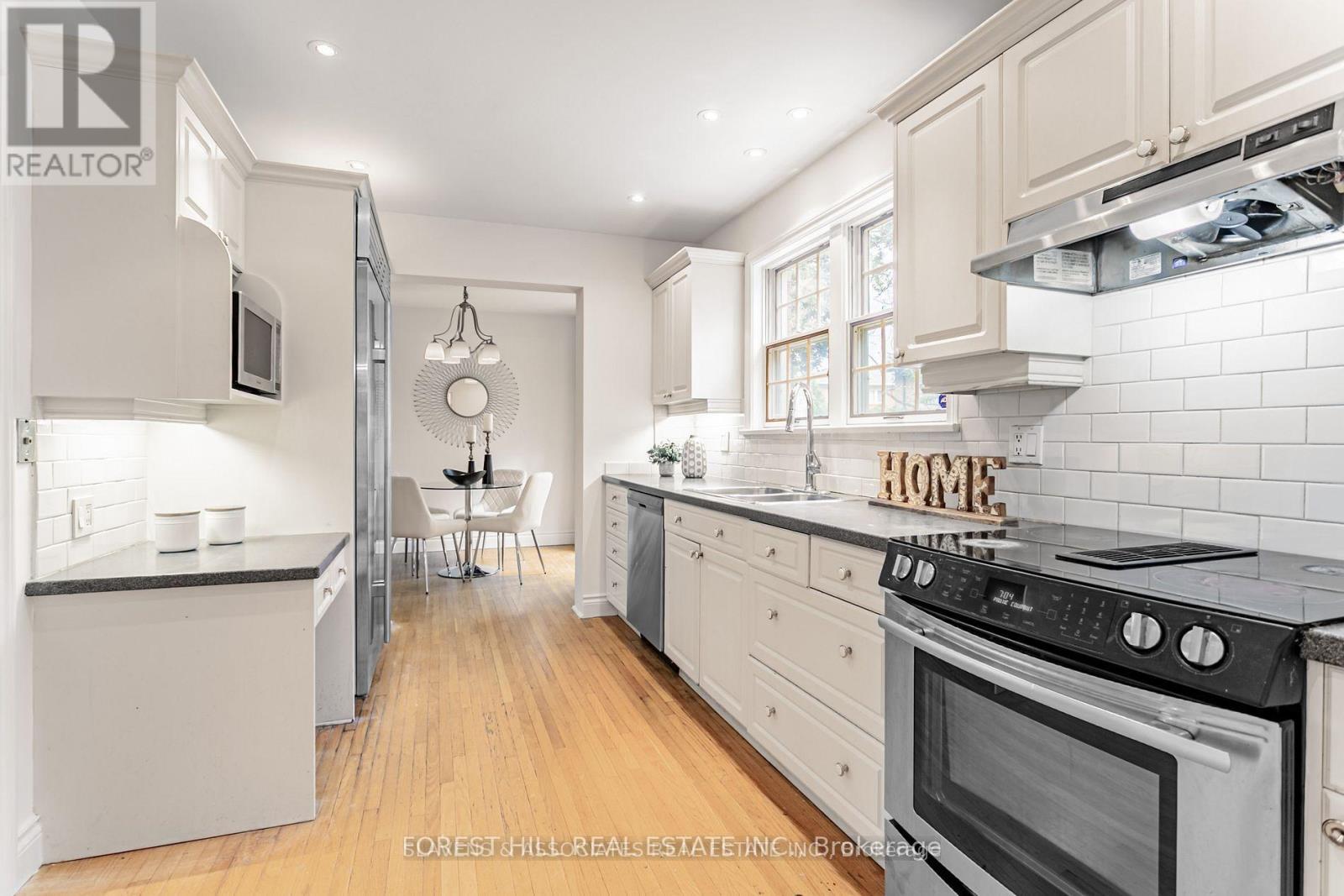 123 LORD SEATON ROAD Toronto (St. Andrew-Windfields), ON M2P 1K8