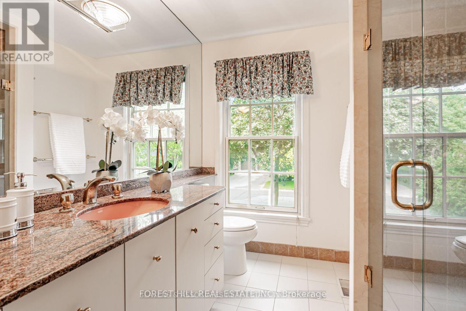 123 LORD SEATON ROAD Toronto (St. Andrew-Windfields), ON M2P 1K8