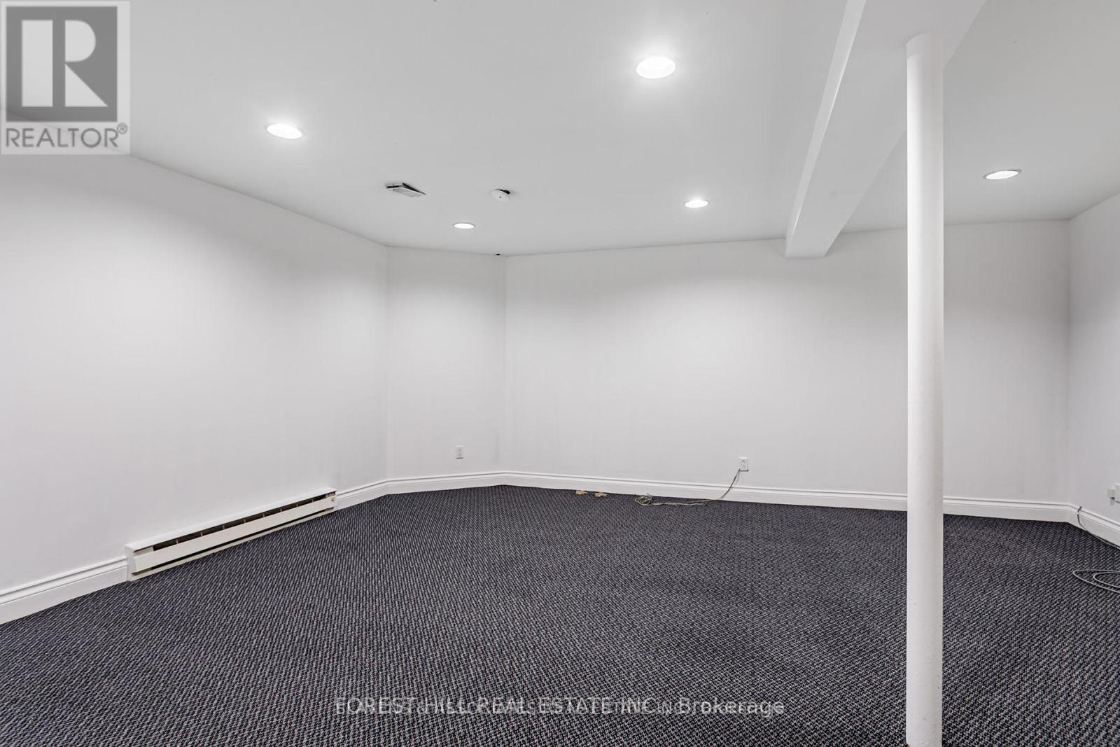 123 Lord Seaton Road, Toronto, Ontario  M2P 1K8 - Photo 33 - C12860592