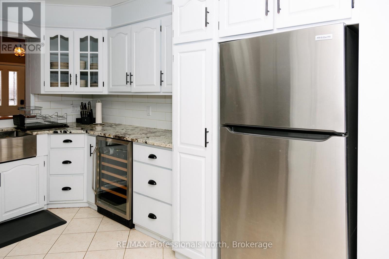 15111 Highway 35, Minden Hills, Ontario K0M 2K0 - Photo 12 - X12960364