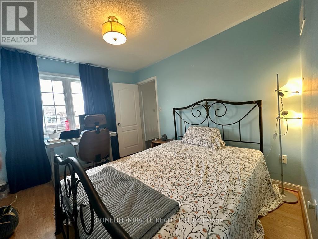 64 Sweetwood Circle W, Brampton, Ontario  L7A 2X7 - Photo 21 - W12851790