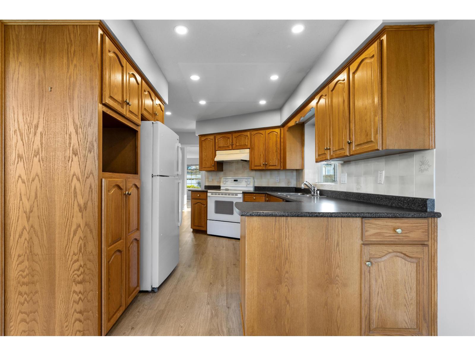 16339 95 Avenue, Surrey, British Columbia  V4N 3C5 - Photo 12 - R3106376