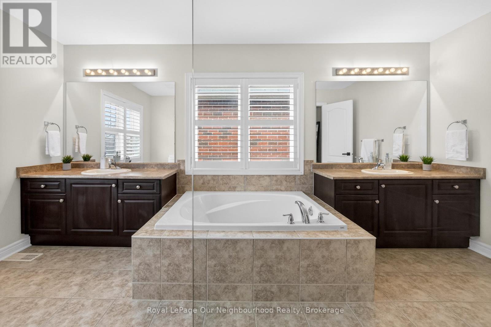 358 Malboeuf Court, Milton, Ontario  L9T 7Y3 - Photo 29 - W12918656