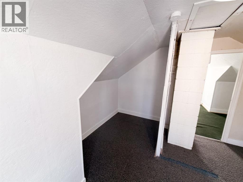 112 5 Street, Keoma, Alberta  T4A 1G6 - Photo 17 - A2294006