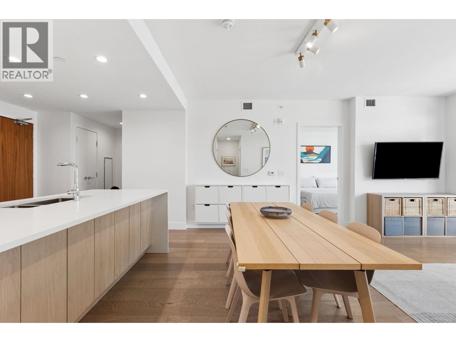 208 177 W 3rd Street, North Vancouver, British Columbia  V7M 0G5 - Photo 11 - R3107012