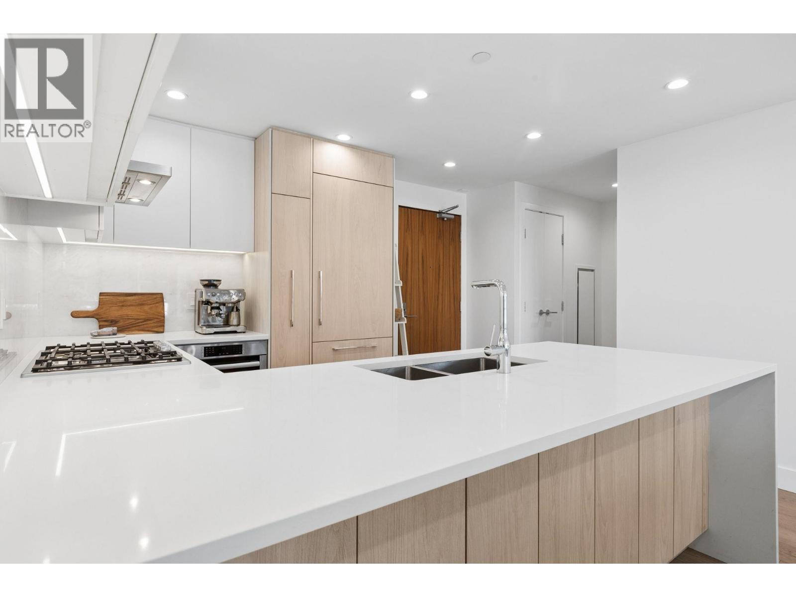 208 177 W 3rd Street, North Vancouver, British Columbia  V7M 0G5 - Photo 13 - R3107012