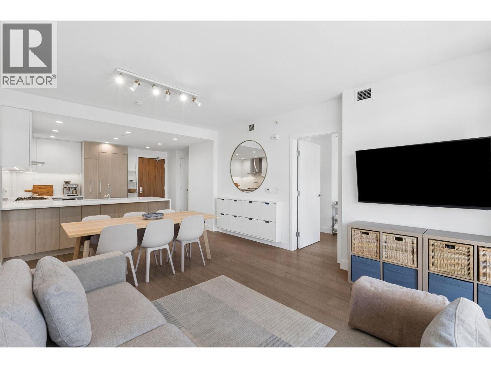 208 177 W 3rd Street, North Vancouver, British Columbia  V7M 0G5 - Photo 6 - R3107012