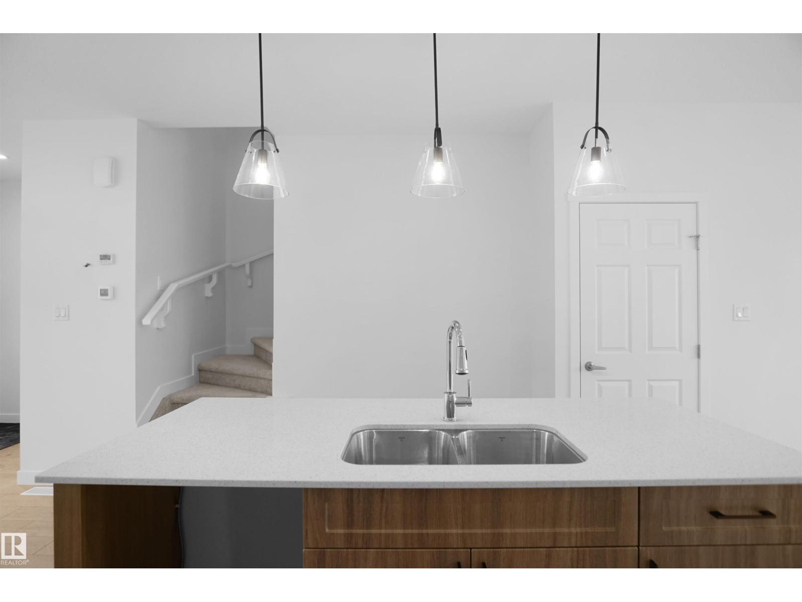 1210 Keswick Dr Sw, Edmonton, Alberta  T6W 4J9 - Photo 11 - E4479602