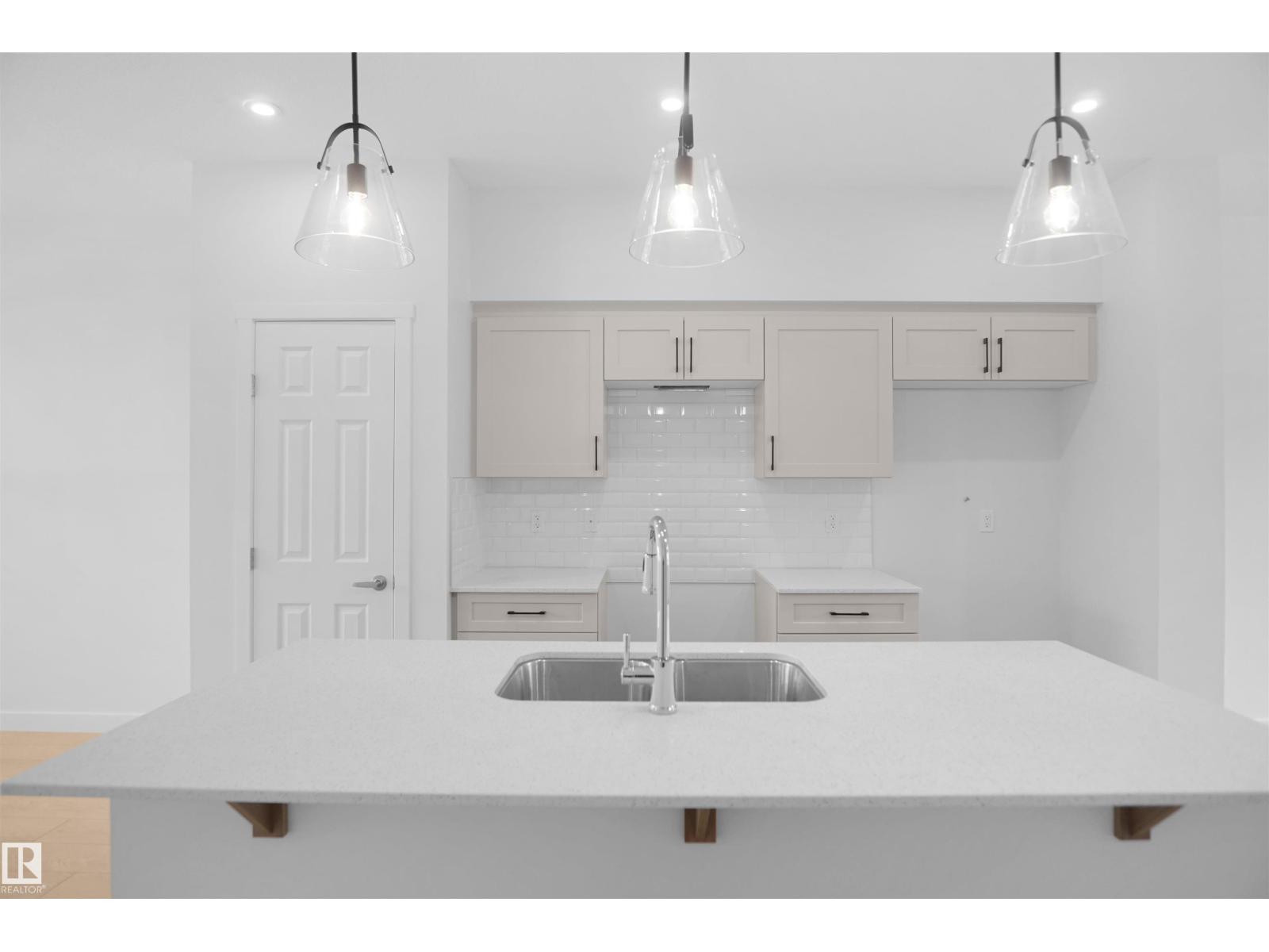 1210 Keswick Dr Sw, Edmonton, Alberta  T6W 4J9 - Photo 8 - E4479602