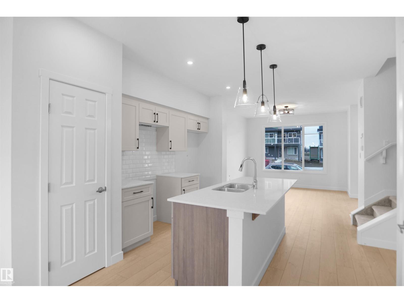 1210 Keswick Dr Sw, Edmonton, Alberta  T6W 4J9 - Photo 9 - E4479602