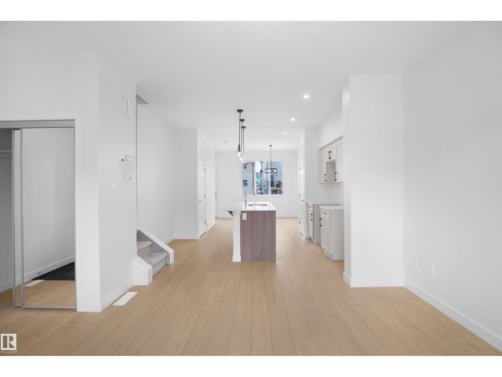 1210 Keswick Dr Sw, Edmonton, Alberta  T6W 4J9 - Photo 6 - E4479602