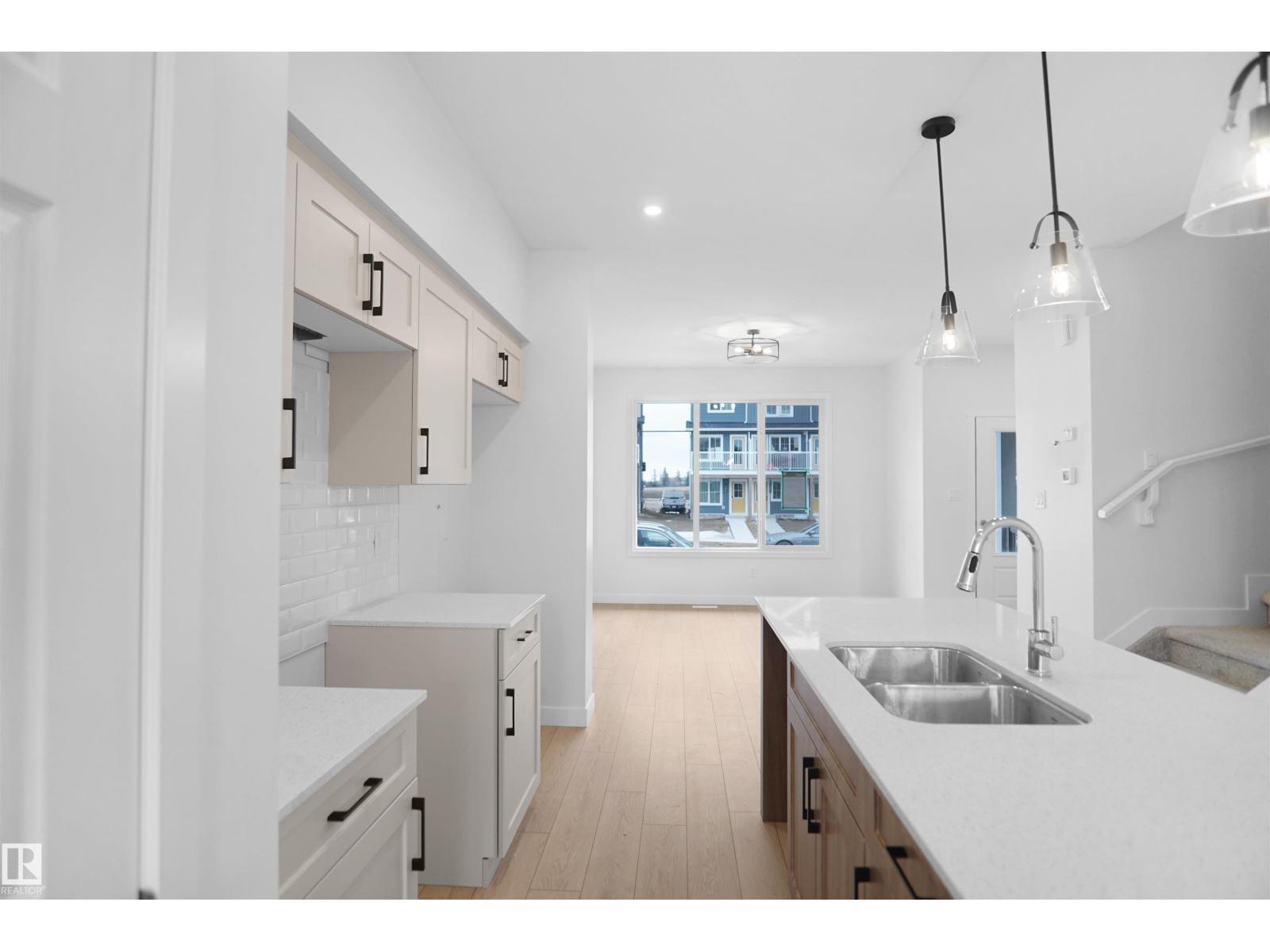 1210 Keswick Dr Sw, Edmonton, Alberta  T6W 4J9 - Photo 10 - E4479602