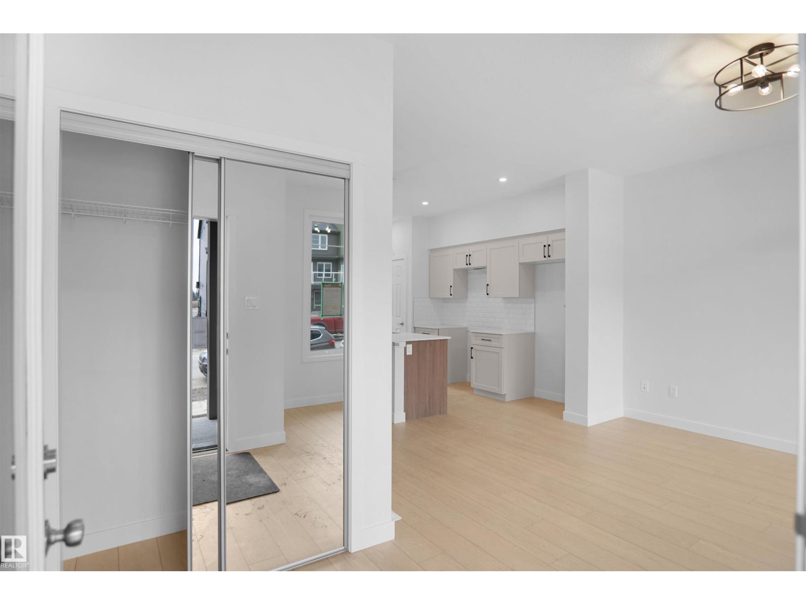 1210 Keswick Dr Sw, Edmonton, Alberta  T6W 4J9 - Photo 3 - E4479602