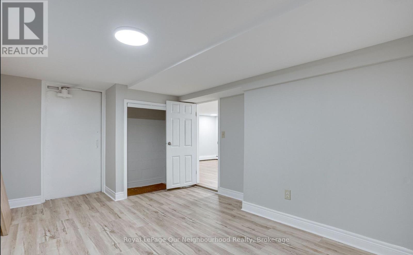 128 Geneva Street, St. Catharines, Ontario  L2R 4N6 - Photo 11 - X12893182