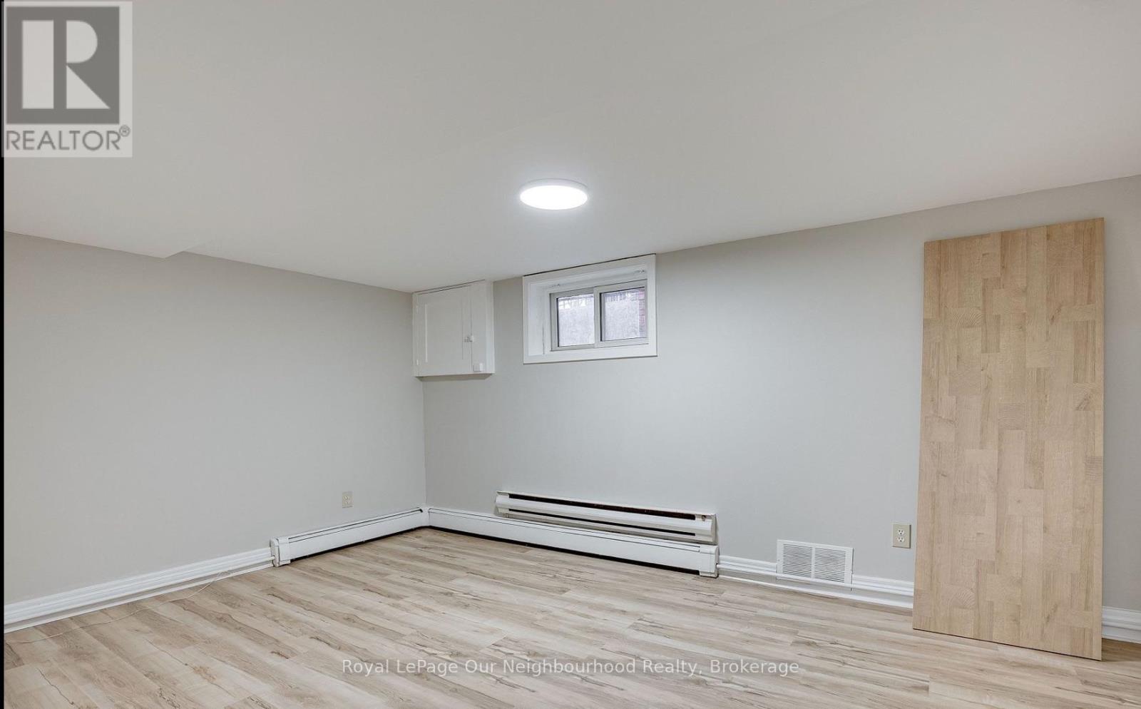 128 Geneva Street, St. Catharines, Ontario  L2R 4N6 - Photo 10 - X12893182