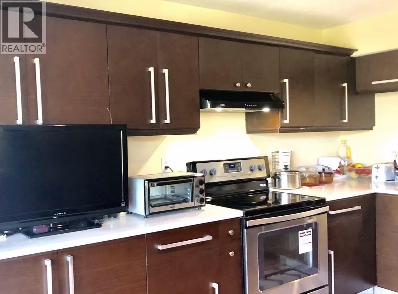 1500 Eagle Mountain Drive, Coquitlam, British Columbia  V3E 2Z9 - Photo 2 - R3107023