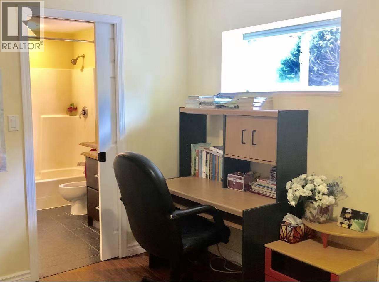 1500 Eagle Mountain Drive, Coquitlam, British Columbia  V3E 2Z9 - Photo 5 - R3107023